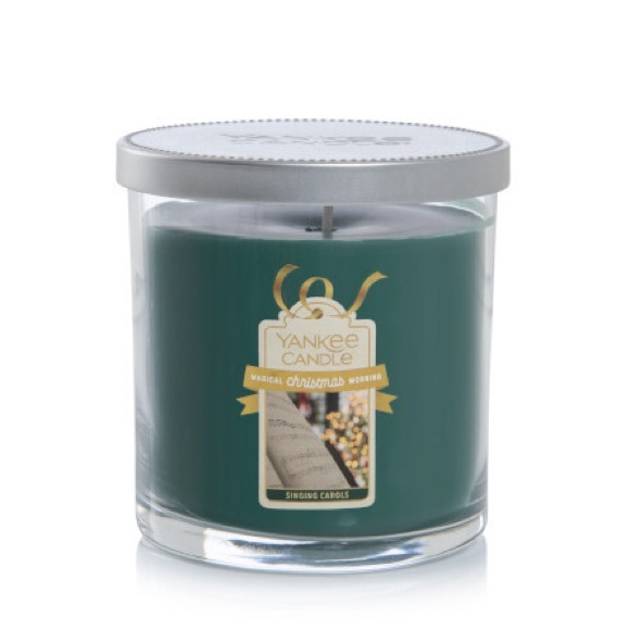 NWT CHRISTMAS Yankee Candle Singing Carols